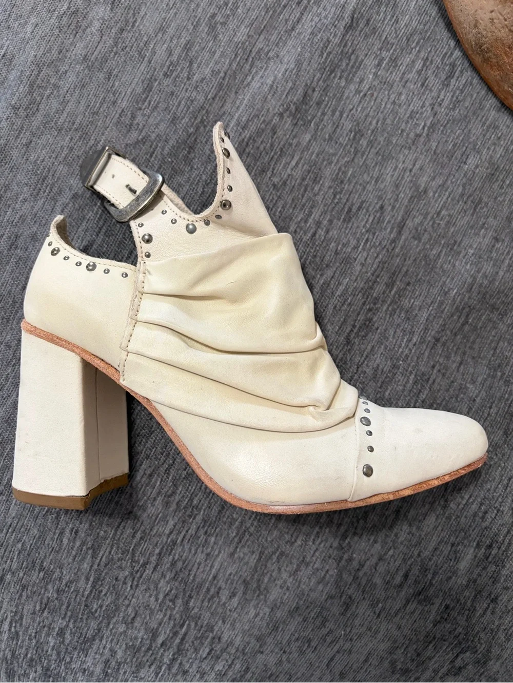 Freebird Jericho White Cream Leather Studded Booties With Block Heel Size 9